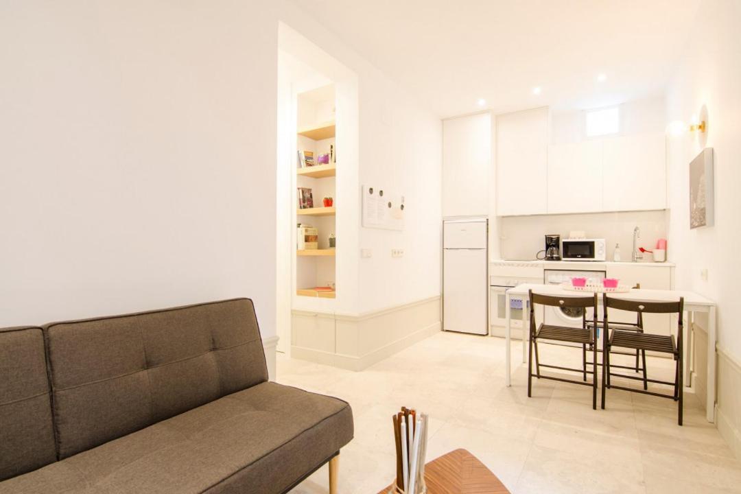 Valverde Apartment Madrid Buitenkant foto